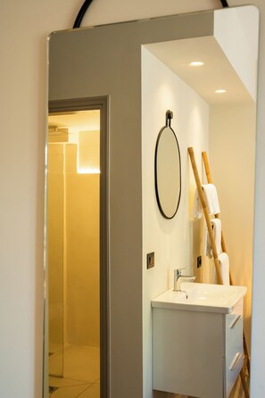 Superior Double Room, Balcony, Pool View | Bathroom | Shower, hair dryer, towels, soap