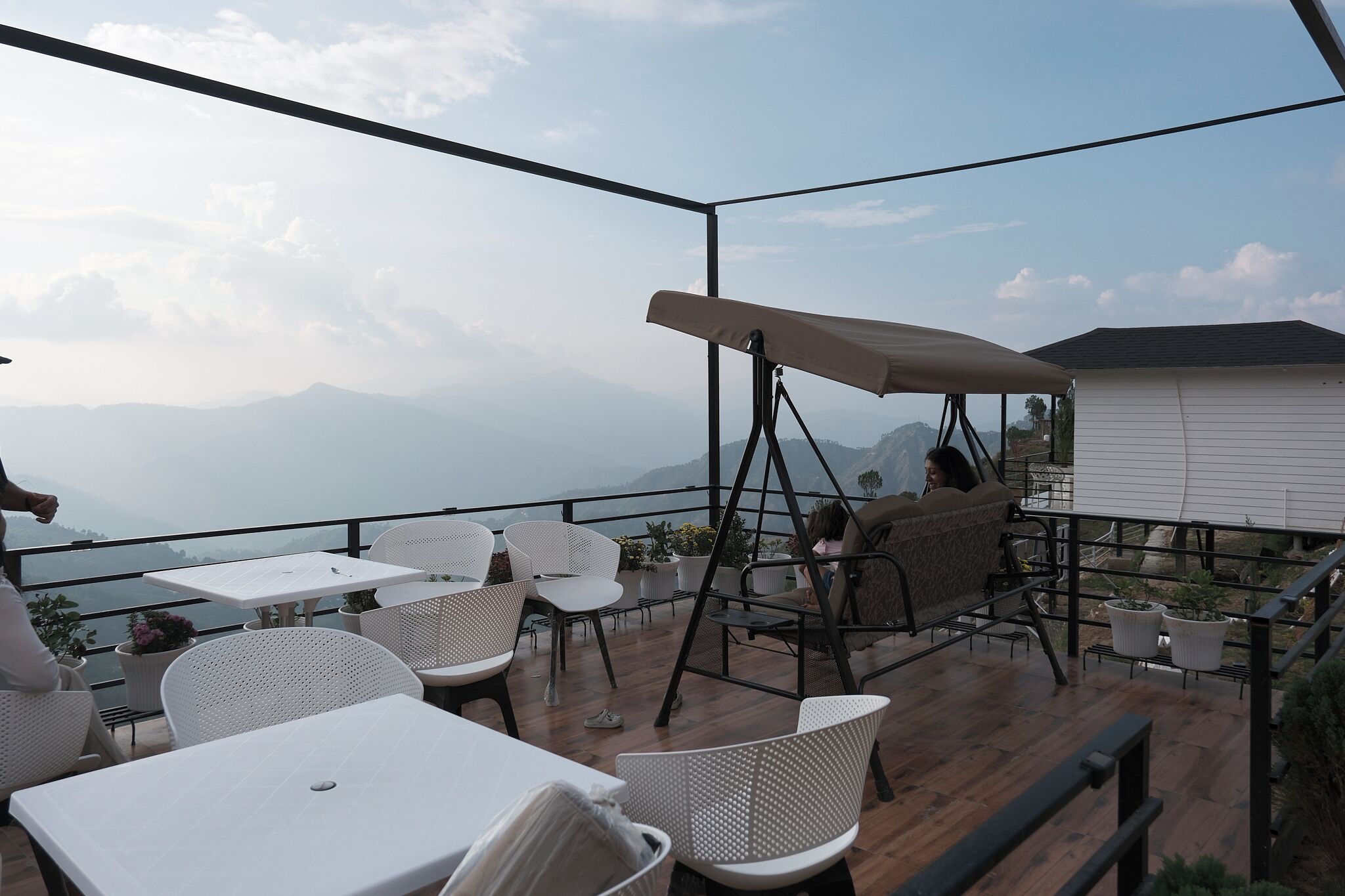 Deluxe Cottage | Outdoor dining