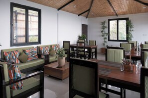 Deluxe Cottage | Dining - Ivaara Resort (Thamana)