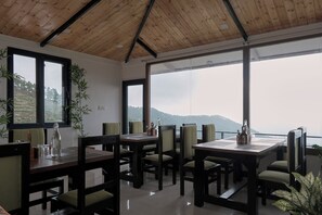 Deluxe Cottage | Dining - Ivaara Resort (Pauri)