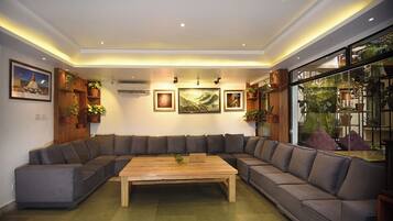 Habitación superior con 2 camas individuales | Interior