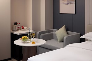 Double Room - Howard Johnson Club Hotel (Chengdu)