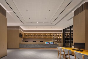 Lobby - Howard Johnson Club Hotel (Chengdu)