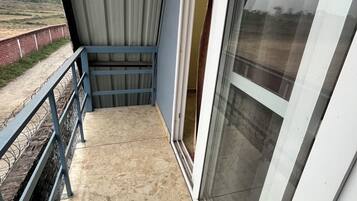 Luksusmökki, näköala puutarhaan | Yksityiskohta ulkoa