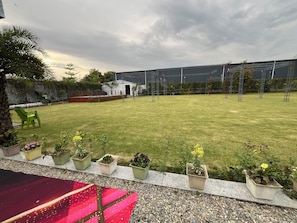 Property grounds - Lawn Side Manor By Wedding Coaster (Vikasnagar)