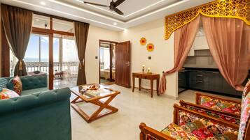 Huoneisto, jokinäköala | Oleskelualue