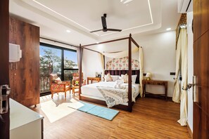 Chambre Prestige, vue sur le fleuve | Bureau, fer et planche à repasser, accès au Wi-Fi (inclus)