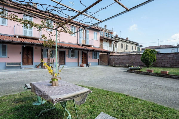 Wohngebiet, Zuhause, Haus, Tür, Wohnung, Vorort, Balkon, Hof, Garten, Auffahrt