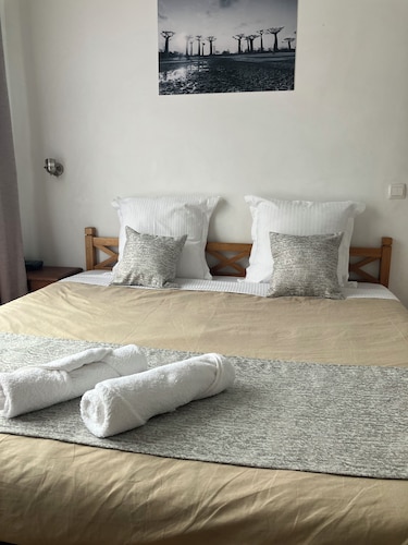 Radama Hotel & Studios