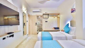 Superior Twin Room, City View | Laptop workspace, WiFi (free)