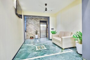 Lobby - Mangalore Keys By Bestinn Leisure (Mangaluru)