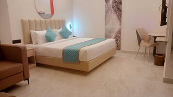 Superior Double Room, City View