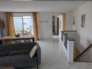 TV - Sol-y-Days 3-bedroom house, close to the town center and beaches (Le Grau-du-Roi)