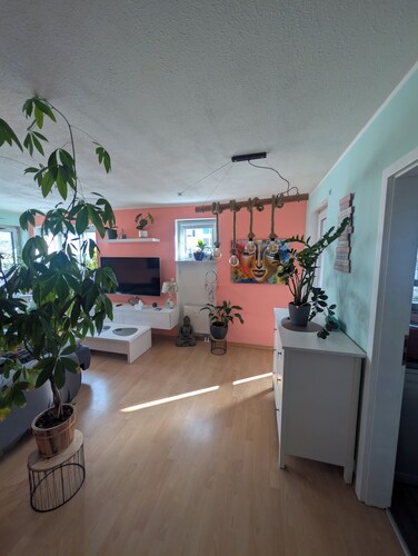 1 Zimmer Wohnung in der Nähe von Berlin inklusive Garage/Fahrrad. Alleinnutzung.