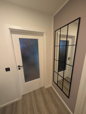 Interior - 1 room apartment near Berlin including garage/bicycle. Single use. (Mühlenbecker Land)