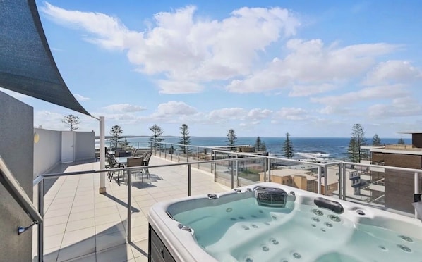 Terrace/patio - Cozy 1-bedroom studio in peaceful Port Macquarie with AC (Port Macquarie)