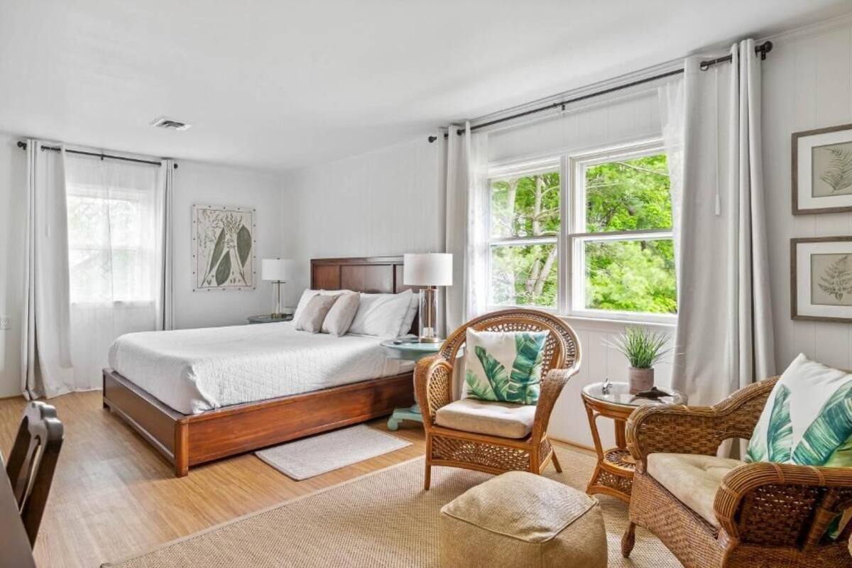 Deluxe Double Room, Garden View