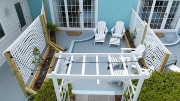 Habitación cuádruple superior, patio, vista al patio | Terraza o patio