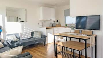 House, 2 Bedrooms, Balcony | Ruang tamu