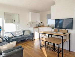 House, 2 Bedrooms, Balcony | Living room - Chalet Retreat With Outdoor Pools Close (Chichester)