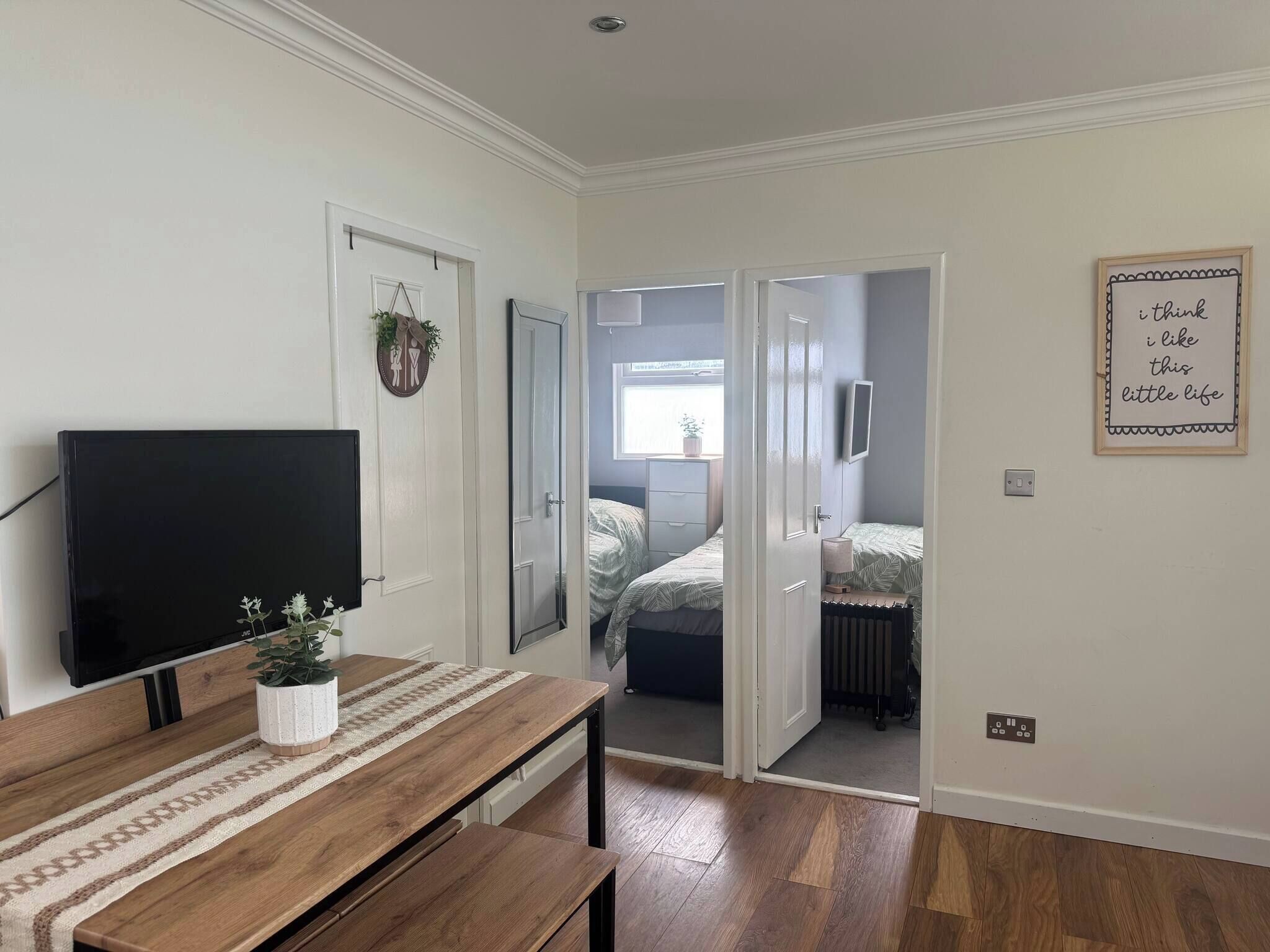 House, 2 Bedrooms, Balcony | Room amenity