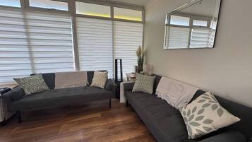 House, 2 Bedrooms, Balcony | Living area