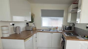 House, 2 Bedrooms, Balcony | Interior