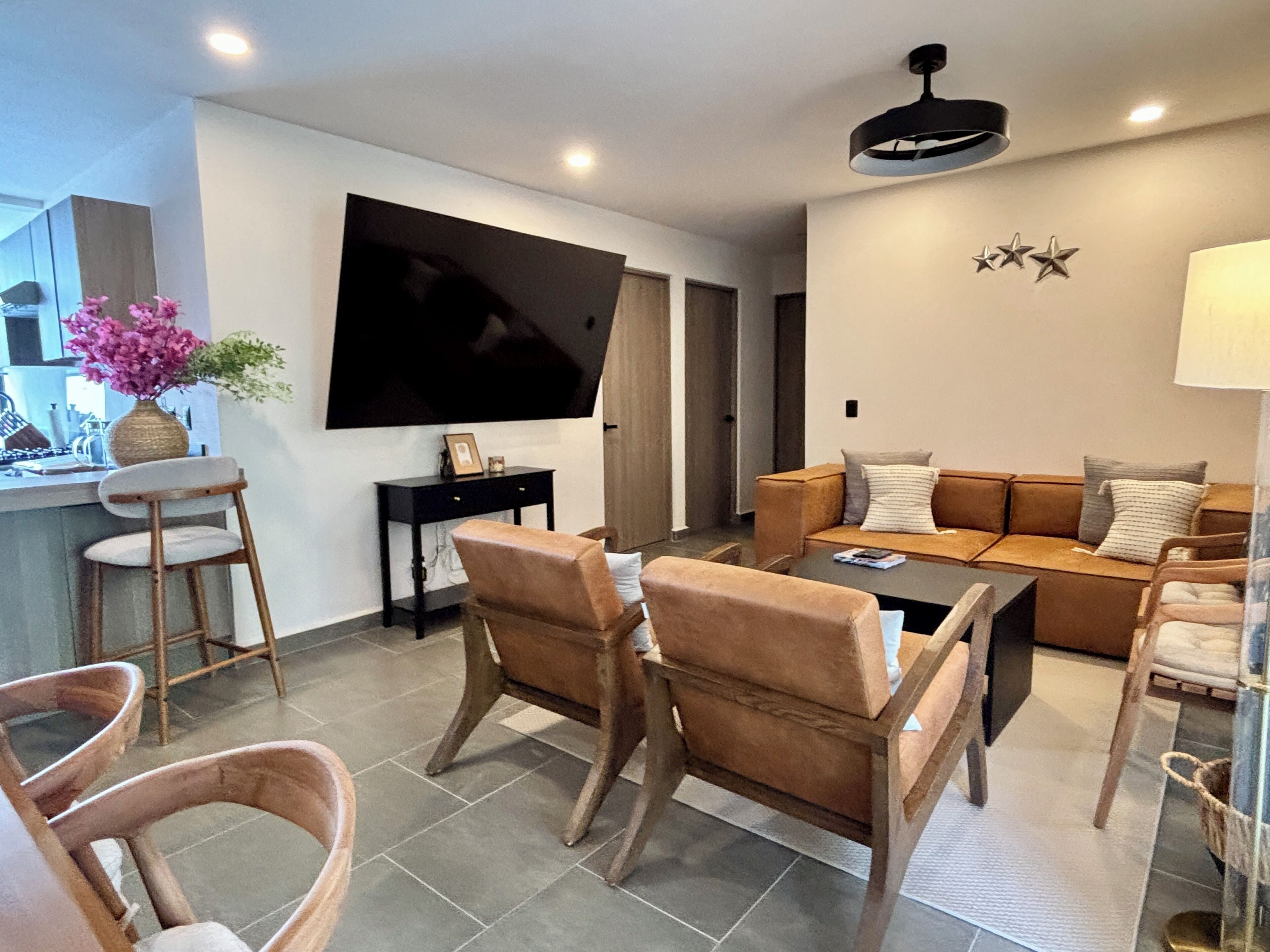 Casa família, 3 quartos, varanda | Área de estar