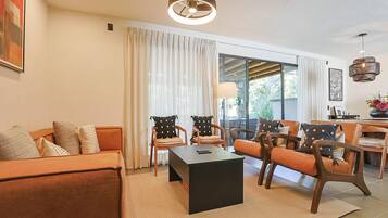 Family House, 3 Bedrooms, Patio | Living area