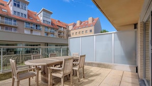 Outdoor dining - GAUGUIN C 0101 + P26* (Nieuwpoort)