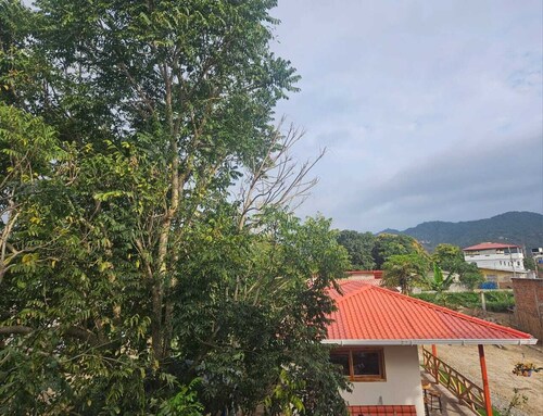 Amazing 1-bedroom in a cabin in Puerto López perfect for relaxing getaway