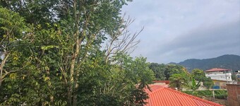 Amazing 1-bedroom in a cabin in Puerto López perfect for relaxing getaway