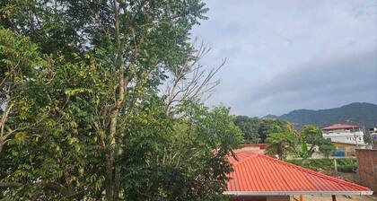 Amazing 1-bedroom in a cabin in Puerto López perfect for relaxing getaway