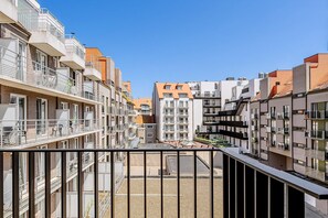 Property grounds - 3 bedroom accommodation in Nieuwpoort (Nieuwpoort)