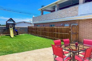 Outdoor dining - Cozy 1-bedroom apartment in fabulous El Paso with AC M2 (El Paso)