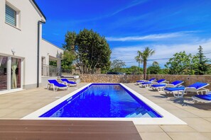 Piscine extérieure