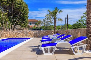 Piscine extérieure