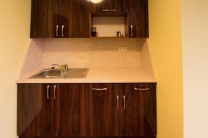 Fridge - Hotel Aréna (Brumov-Bylnice)