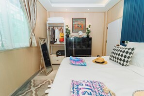 Room - Phuket Pool Villa Amani: 2 bedrooms (Tambon Si Sunton)