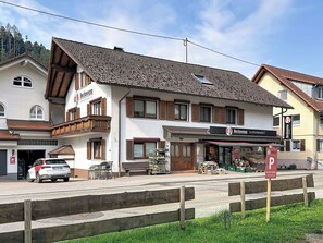 Exterior - Cosy apartment for 6 guests with WIFI, TV and balcony (Elme)