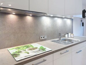 Private kitchen - Nice apartment for 6 guests with WIFI, TV and balcony (Elme)