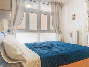 1 bedroom, travel crib, free WiFi