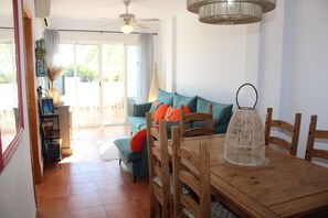 Smart TV, stereo - Beautiful 3 Bedroom Apartment, Los Atalayones (MOJACAR)
