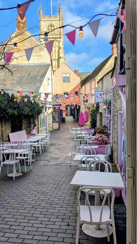 Swallows Nest central Cirencester Apartment sleeps 1-4