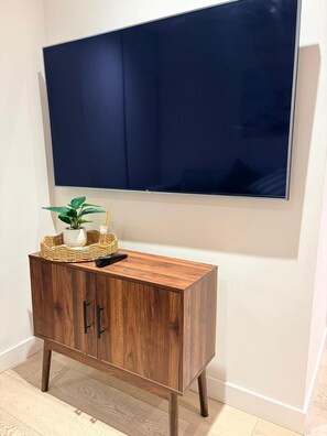 Interior - Stylish full apartment | Walk to CBD & Marvel Stadium | Opposite Train Station (West Melbourne)
