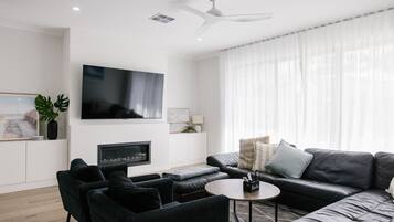 TV, fireplace, offices
