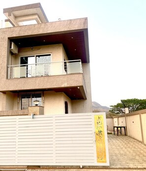 Villa | Exterior - Happy Manohar Villa (Mawal)