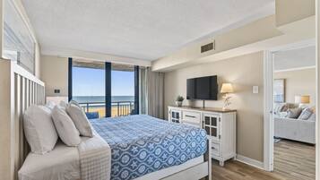 2 bedrooms, iron/ironing board, travel cot, WiFi