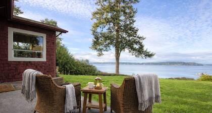 Private Beach Cabin w/ Sunset Views, Firepit & Puget Sound Access