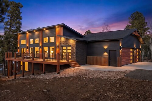 Hilltop Luxury with Terry Peak Views, Resort Amenities & Year-Round Pool